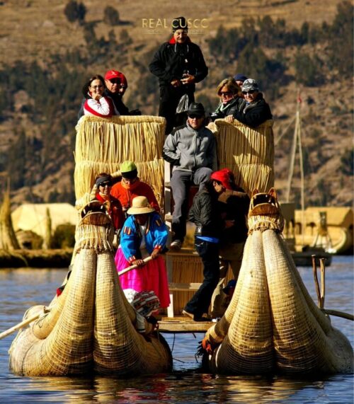 Isla Uros y Taquile Full Day