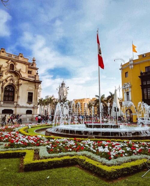 LIMA, PARACAS, HUACACHINA, CUSCO AND MACHU PICCHU