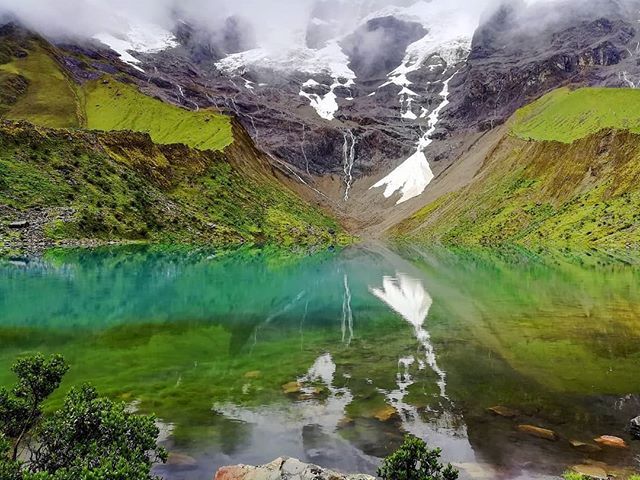 Reposting @localadventuresmx_ El lago #Humantay en…