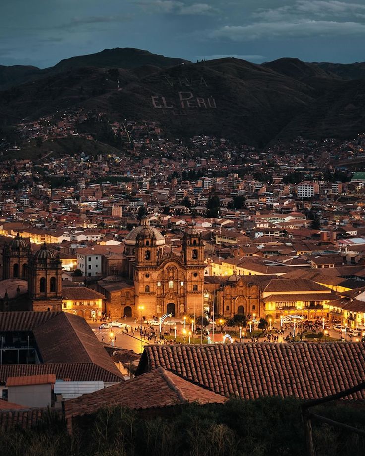 Shuttle Private in Cusco _ Machu Picchu By Car